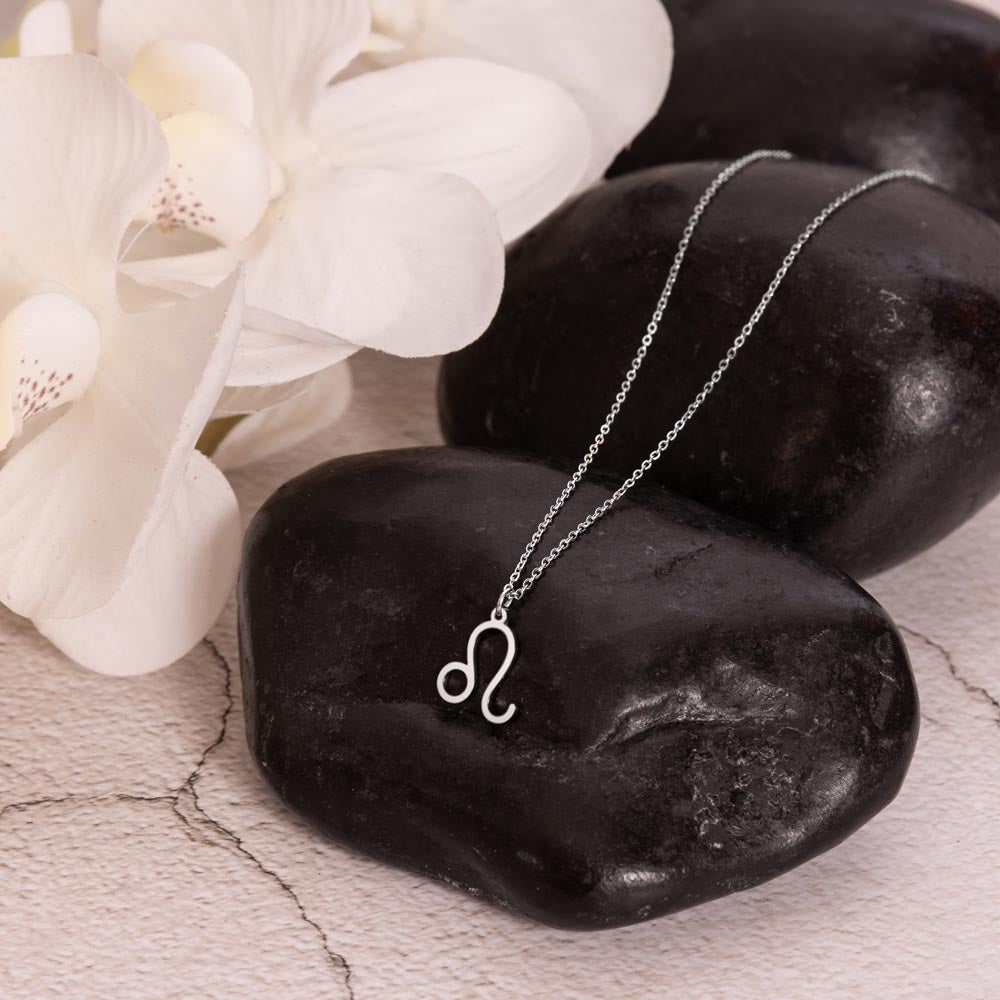 Leo Power Necklace: Reign with Radiance!