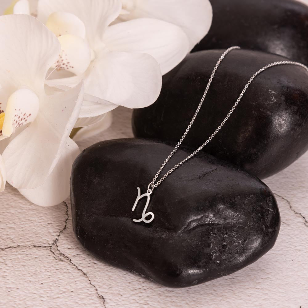Capricorn Power Necklace: Ascend with Ambition!
